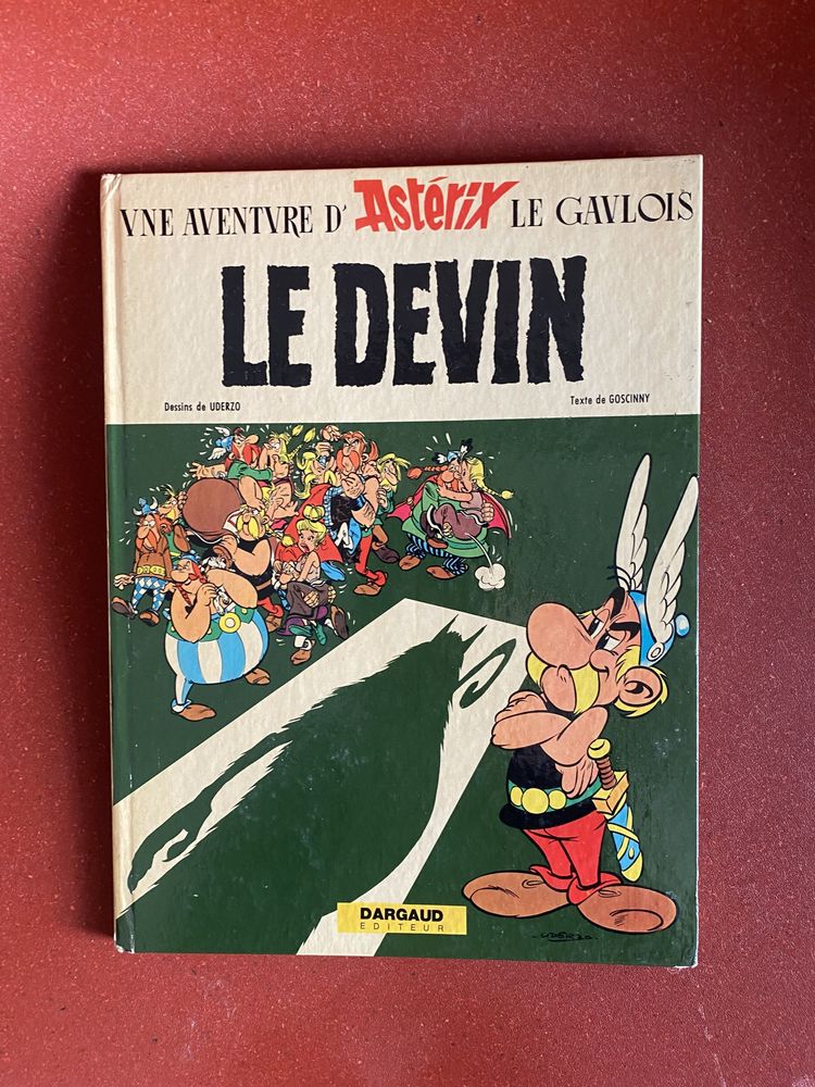 Asterix-Le Devin