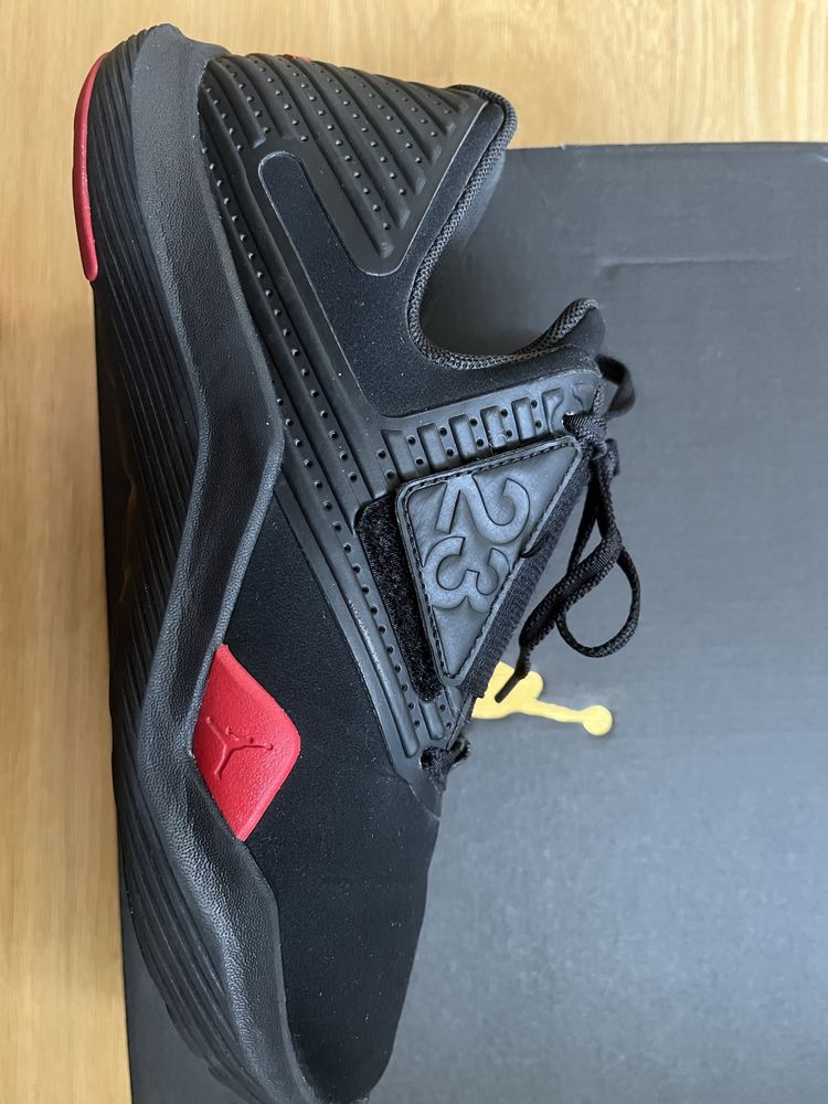 Buty Nike Air Jordan Relentless rozmiar 40