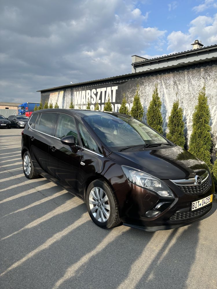 Opel Zafira C 2015r 2.0D Panorama Xenon Full Opcja 7 osob