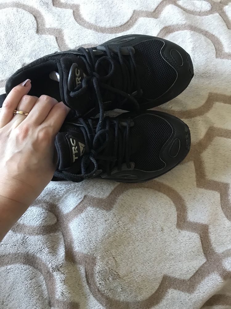 Кросівки для хлопчика Puma TRC Blaze Triple 36 р