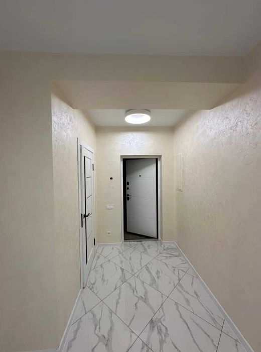 Продаж просторої 3-кімнатної квартири на Виставці (ЖК Рауш) 23161