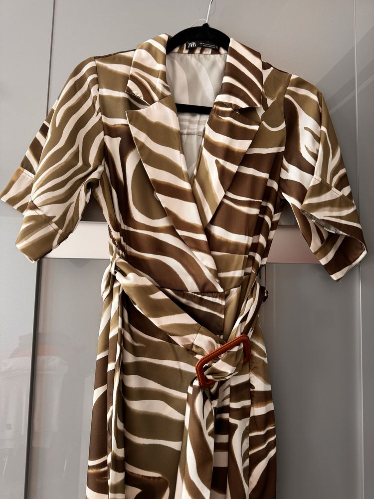 Sukienka midi Zara XS beżowo-zielony print