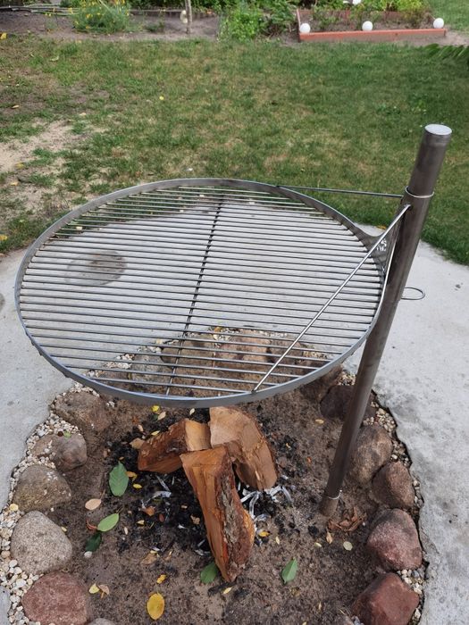 Gril ogrodowy na ognisko