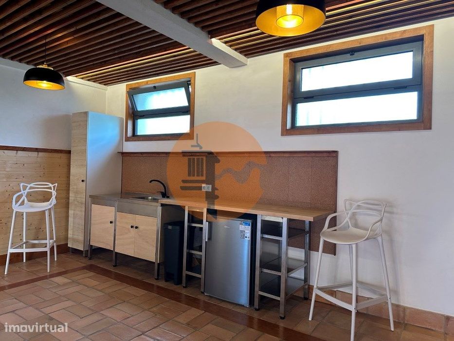 Charmoso espaço comercial/Loja na Fuseta