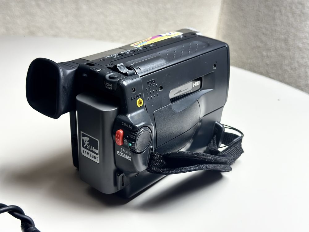 Samsung LP-L700 Hi8 kamera cyfrowa analog look y2k sprawna