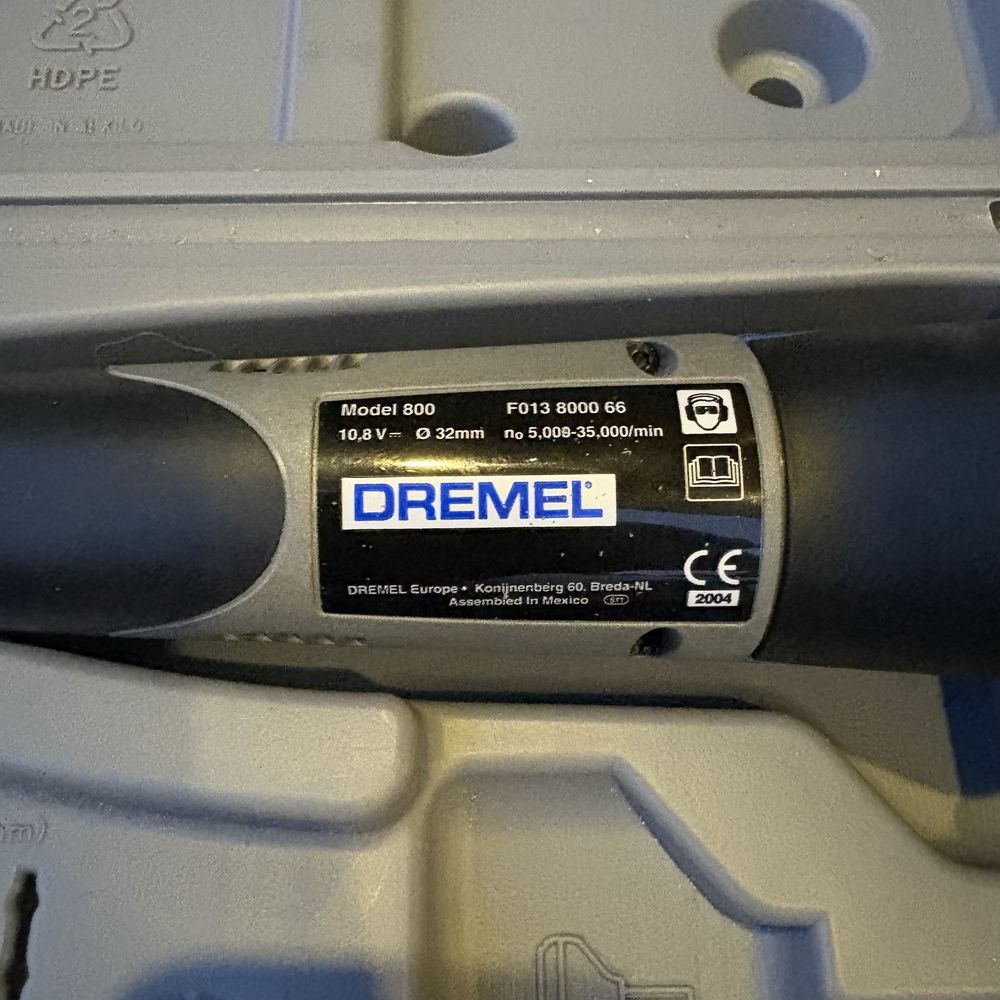 Dremel 800 Sem Fios – 10,8V | Como Nova
