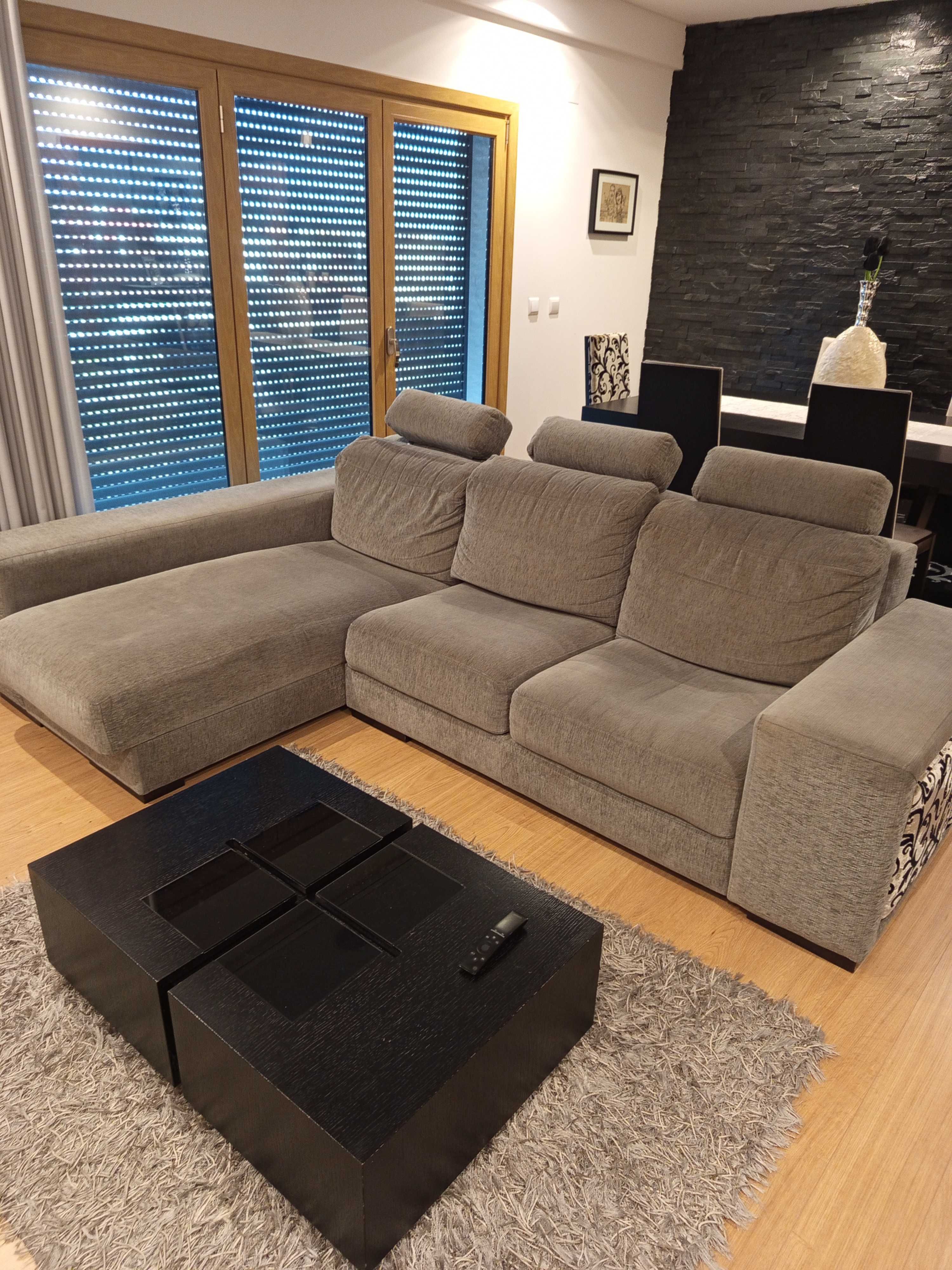 Chaise-longue cinza
