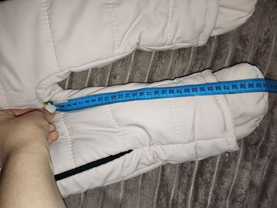 Продам зимовий комбінезон для дівчинки 74 р