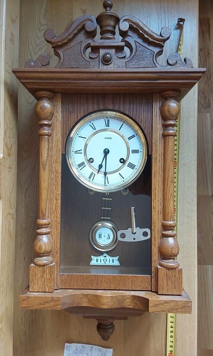 Годинник настінний деревянний Hermle з маятником та боєм