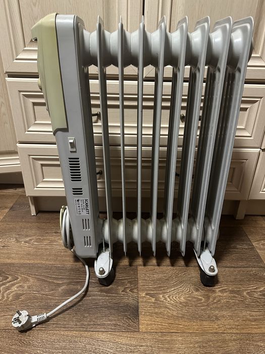 Масляний обігрівач Scarlett