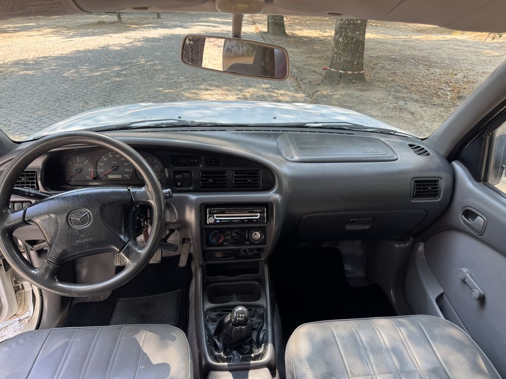 Mazda B2500 4x2