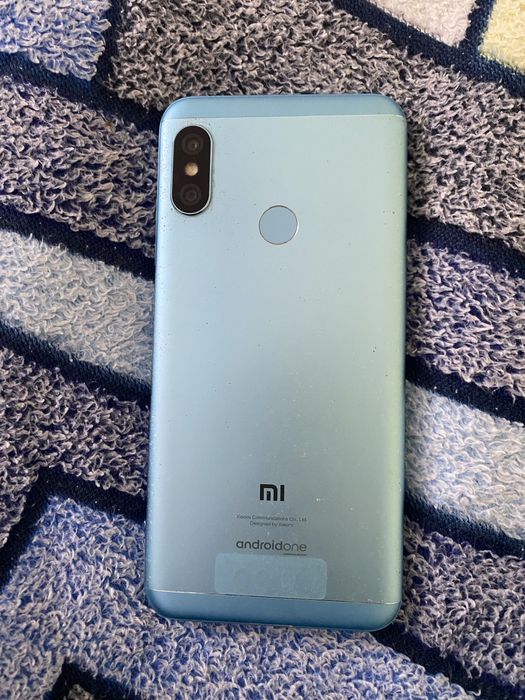 Xiaomi MI A2 Lite 3/32 2 сім LTE