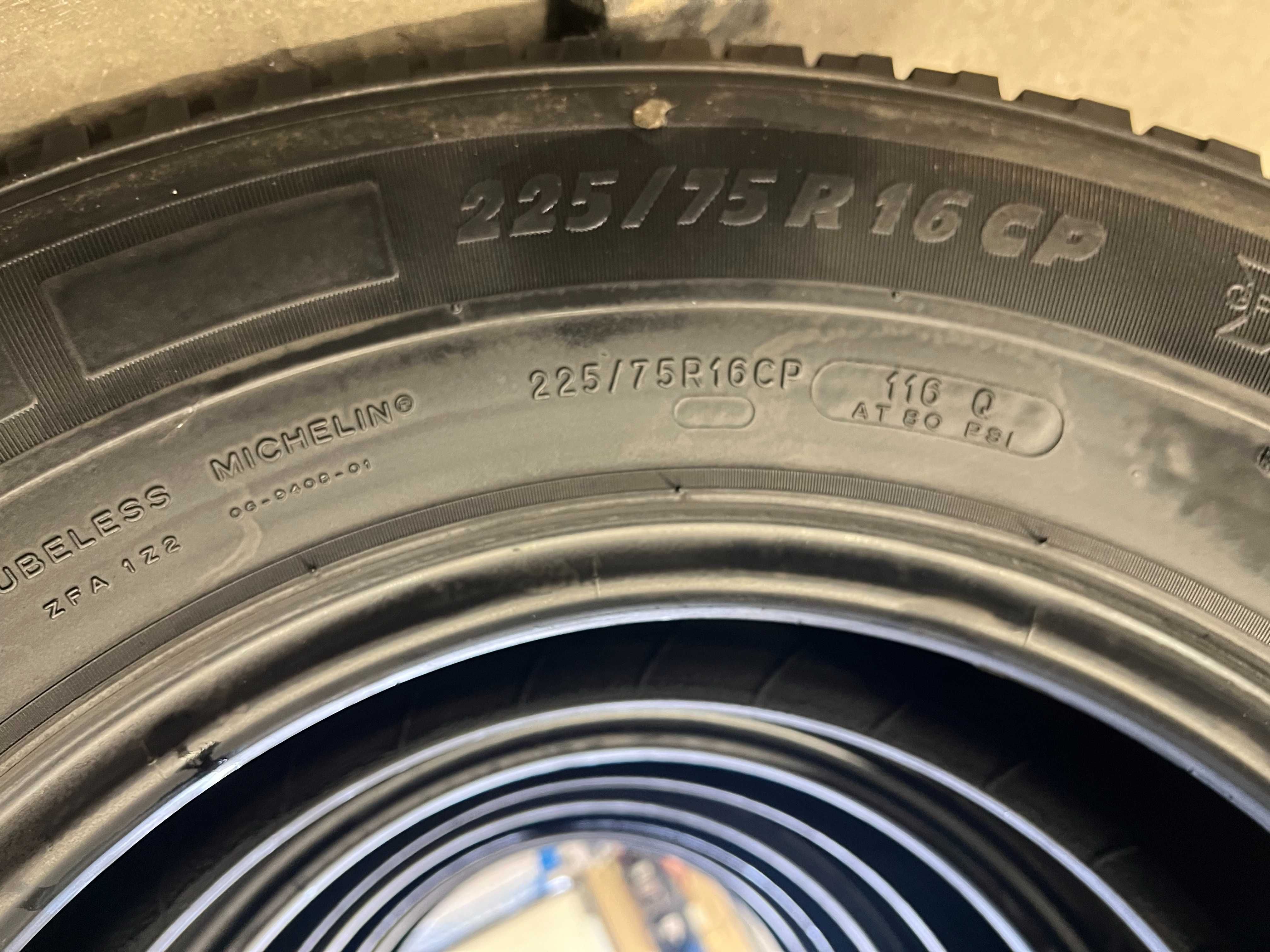 Opony letnie 225/75/R16C Michelin Agilis Camping - 4 sztuki