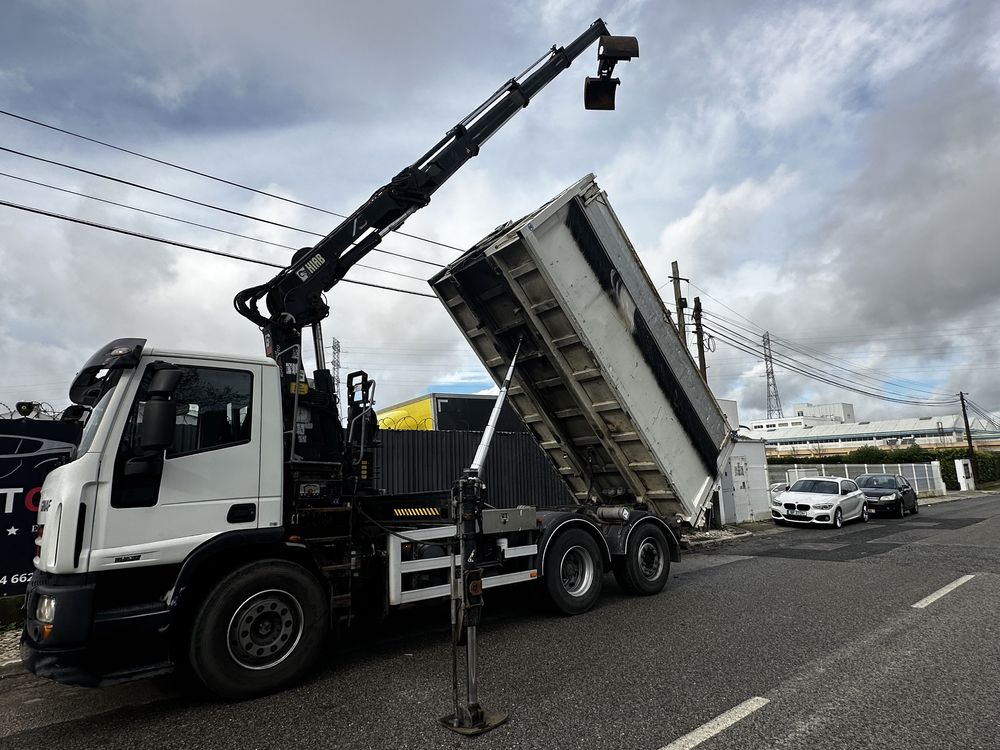 IVECO GRUA E BASCULANTE APENAS 180.000Km ##OPORTUNIDADE##