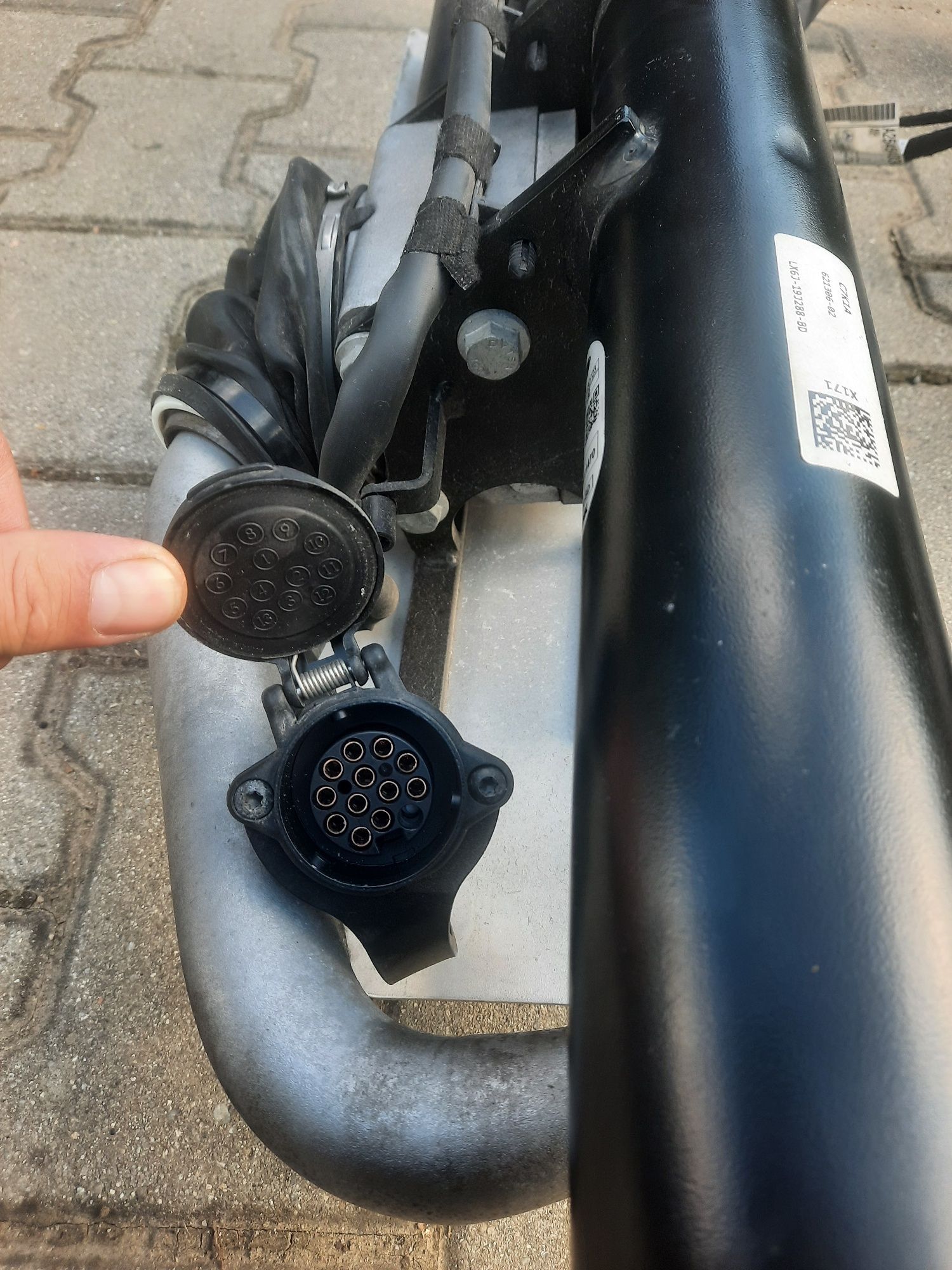 2x hak elektryczny ford kuga mk3 i mercedes glc