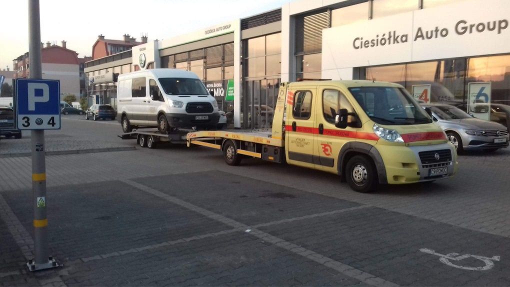 Holowanie transport laweta pomoc drogowa autolaweta s5/a2/S11 24h/7