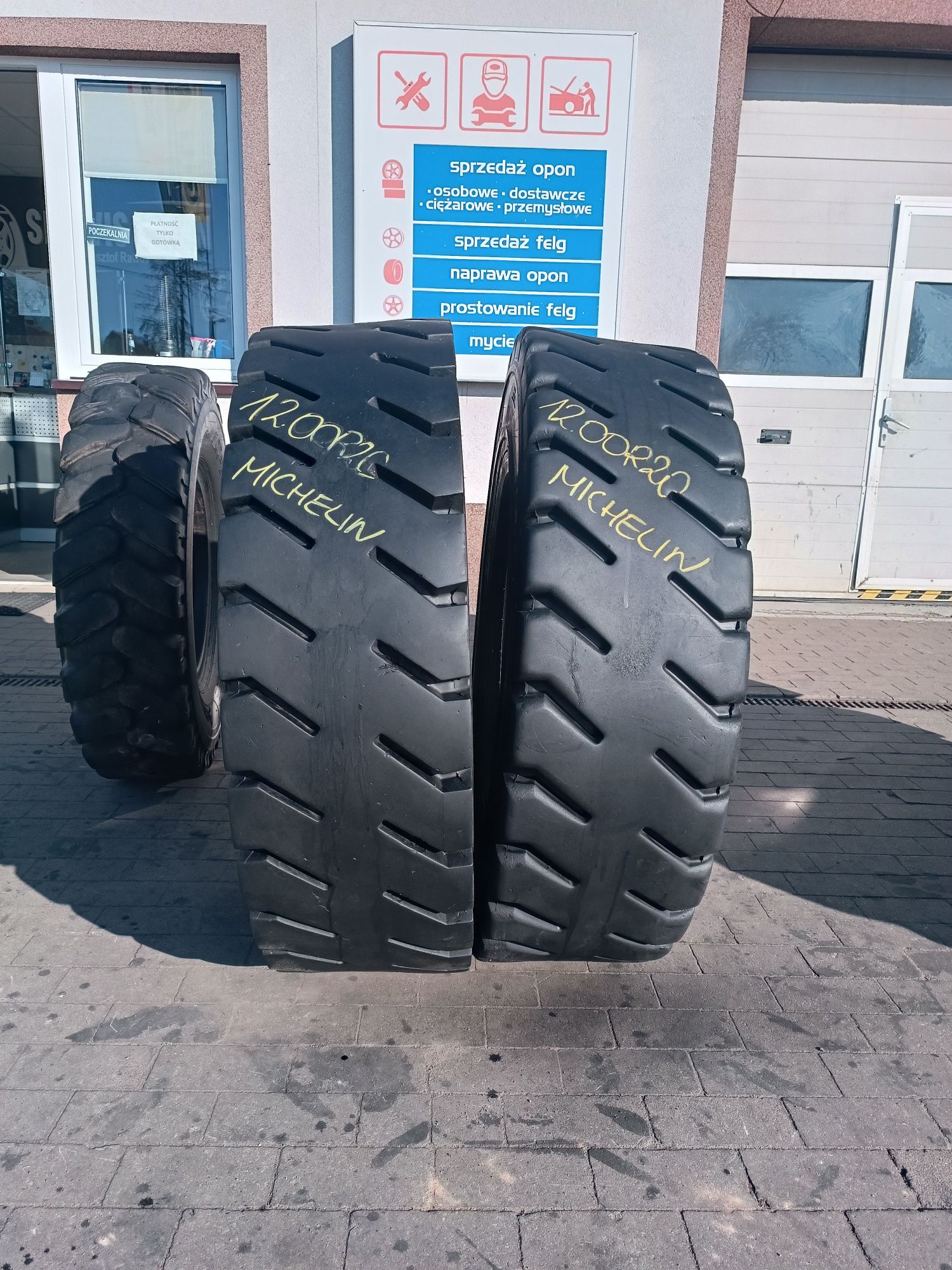 12.00-20 Michelin XZM  12.00R20