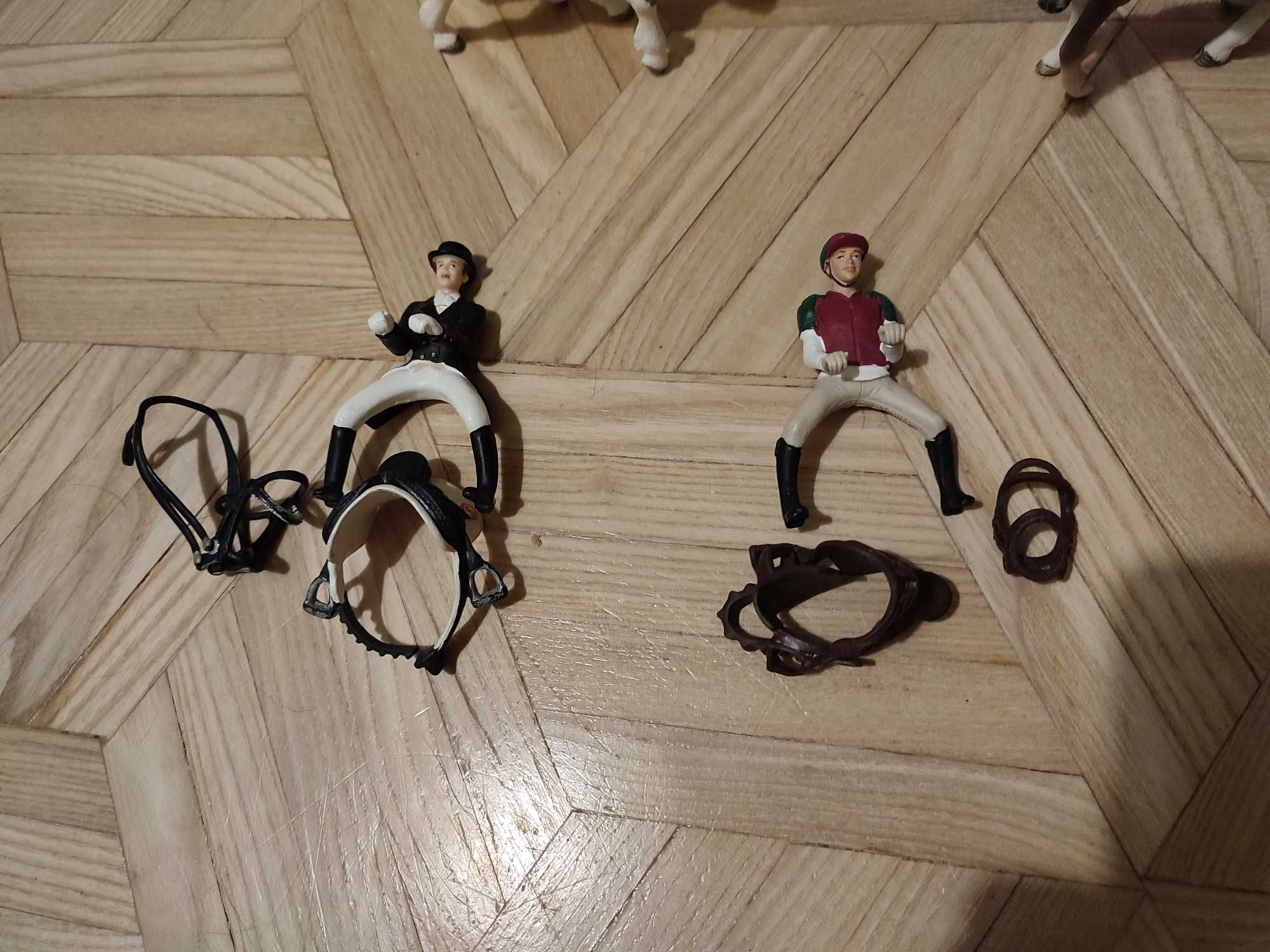Sprzedam figurki koni Schleich