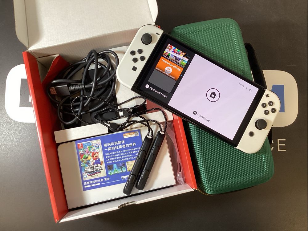 Jak nowa konsola Nintendo Switch Oled + etui Zelda