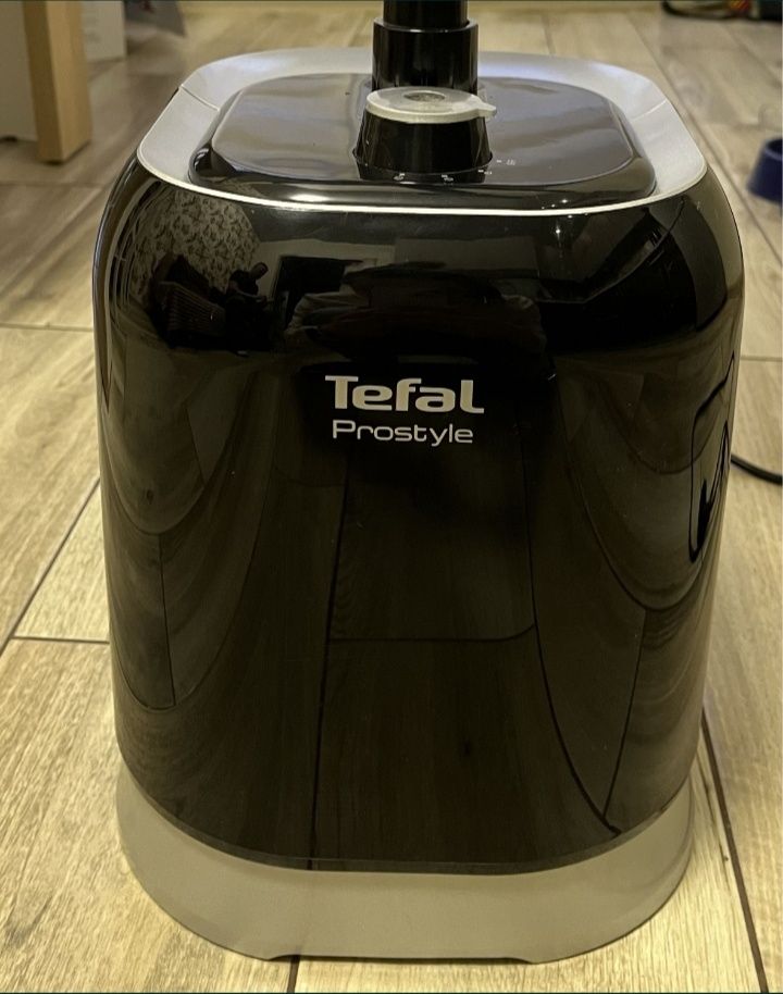 Потужний відпарювач Tefal ( гарний стан)