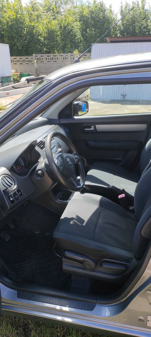 Suzuki Swift 1.5 100 KM. GAZ. Sprzedam.