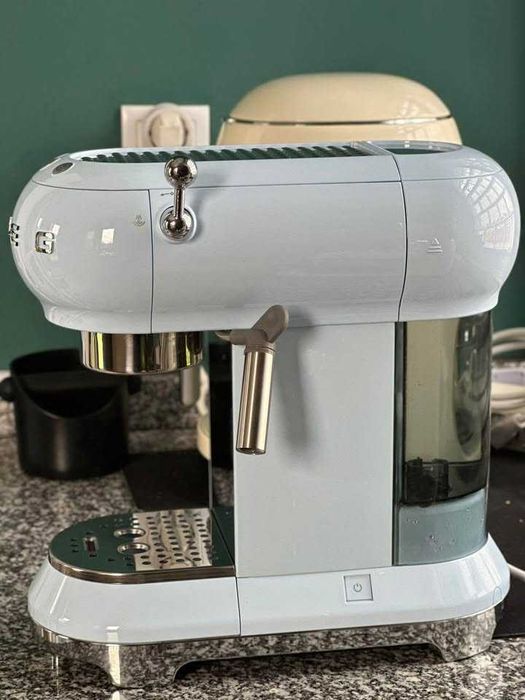 Máquina de café expresso SMEG azul