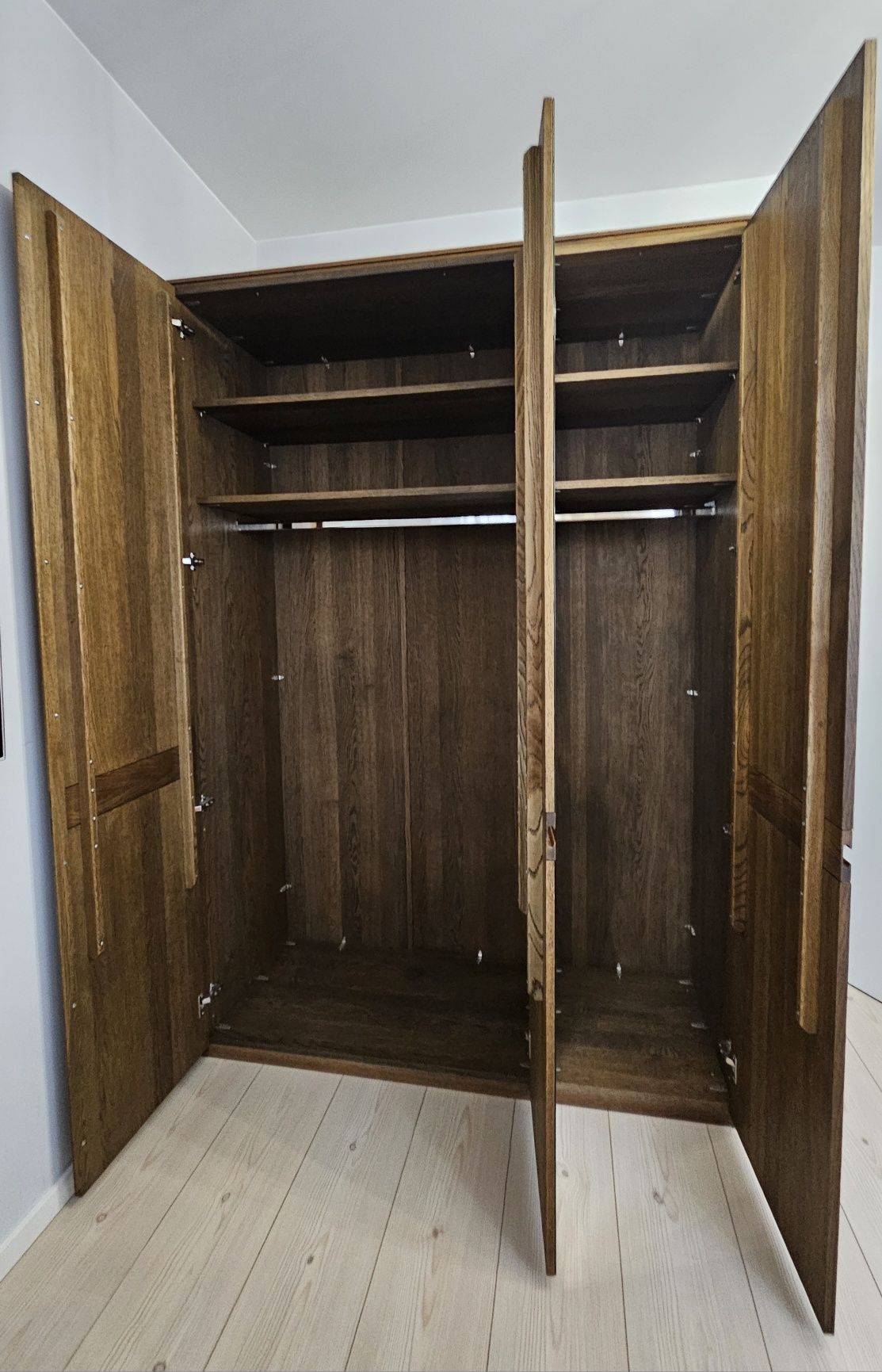 Szafa dębowa Dekort  z lustrem 154x222x60