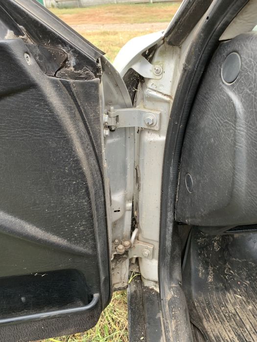 Ауді 80б3 або на розборку або під відновленя