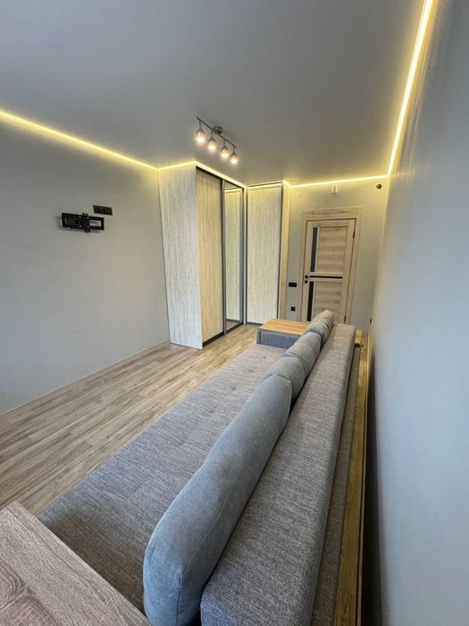 Продаж 2кім.квартири новобудова вул.Героів Крут