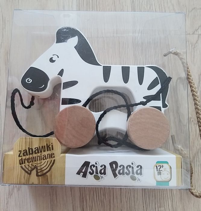 Drewniana zebra na sznurku