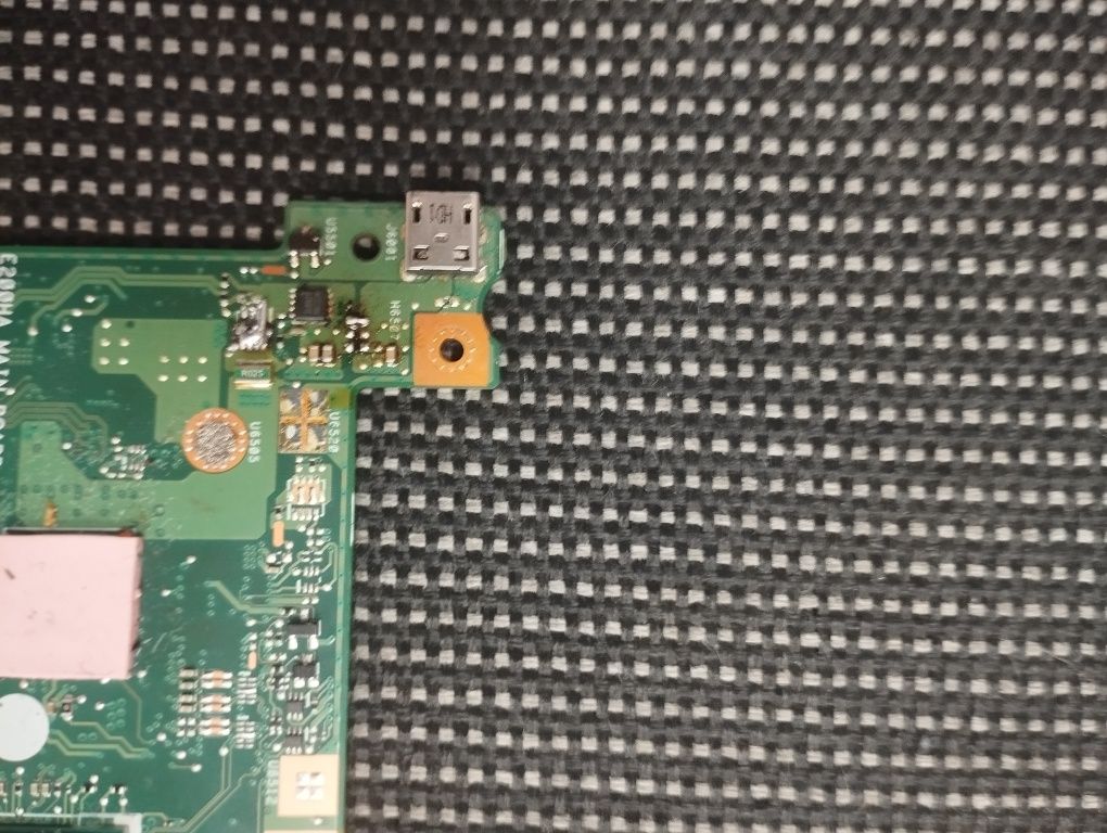 Ноутбук asus r209h по запчастинам