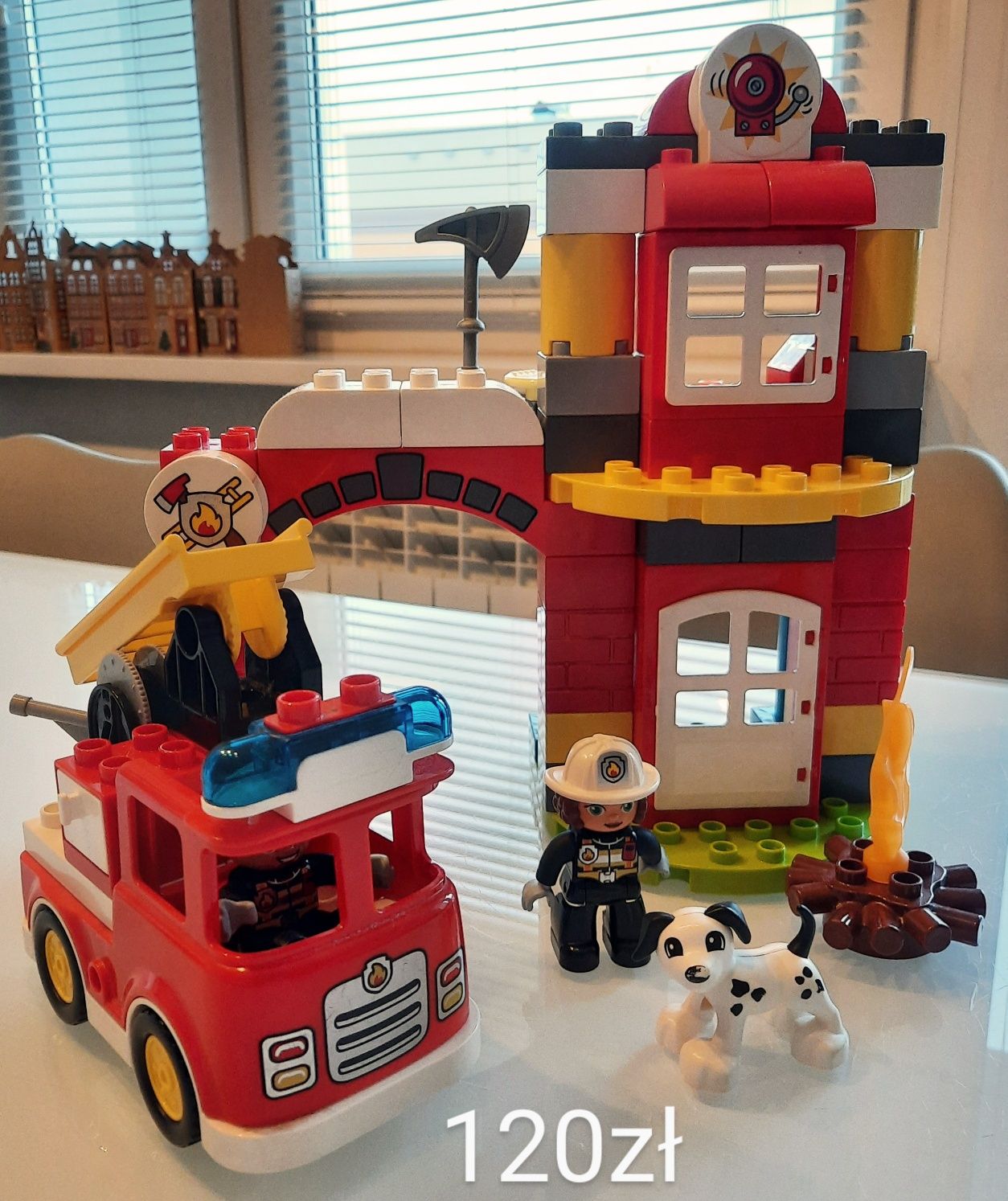 LEGO DUPLO Remiza strażacka
