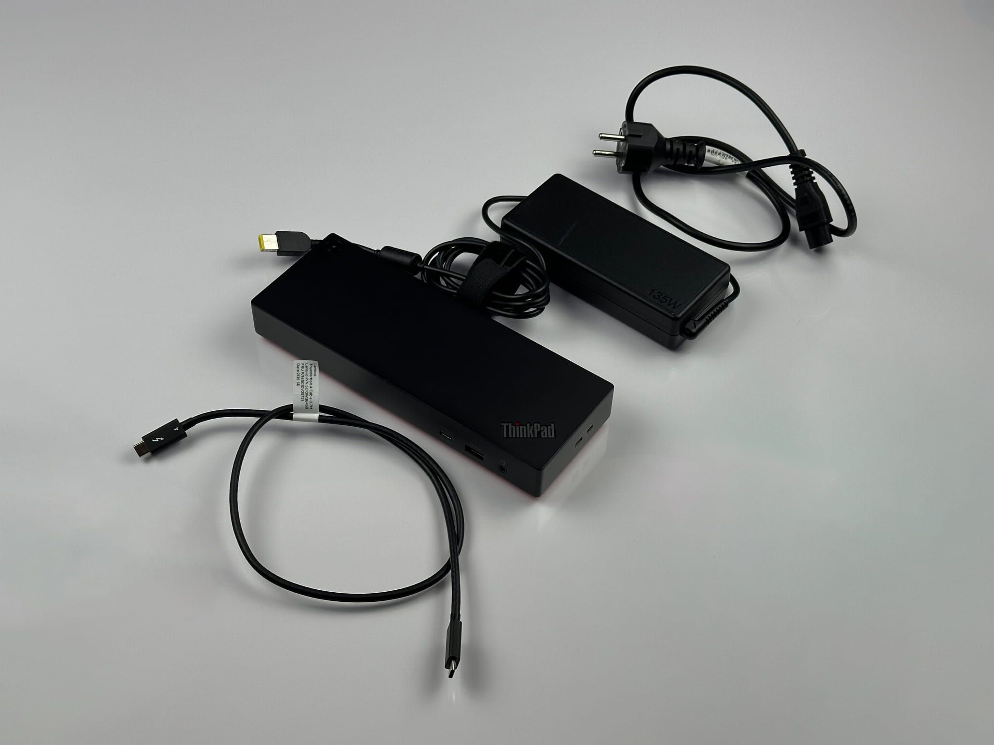 Stacja dokująca Lenovo ThinkPad Thunderbolt 4 Dock 40B0 |zasilacz 135W