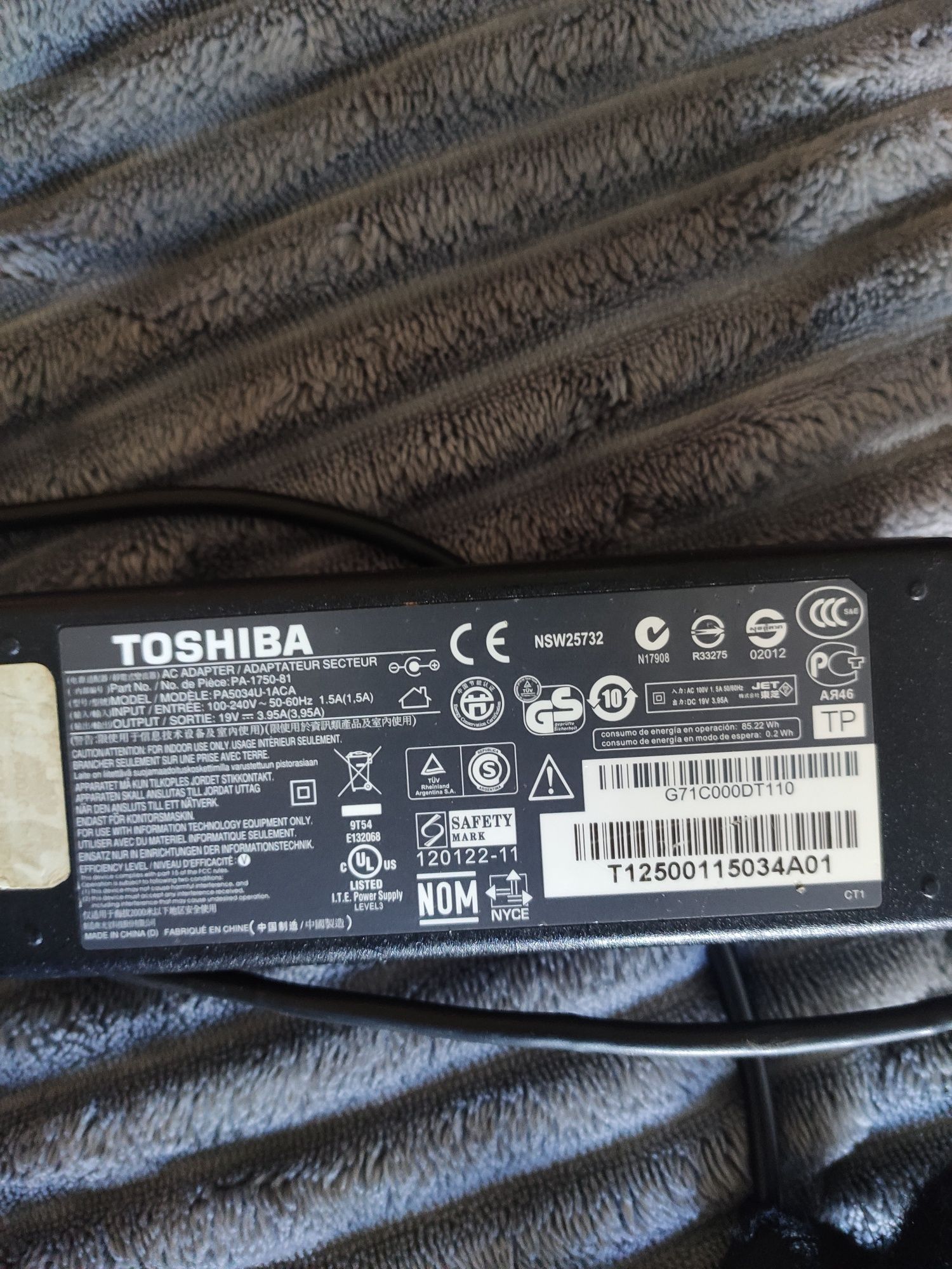 Portátil Toshiba Satellite L505-13E