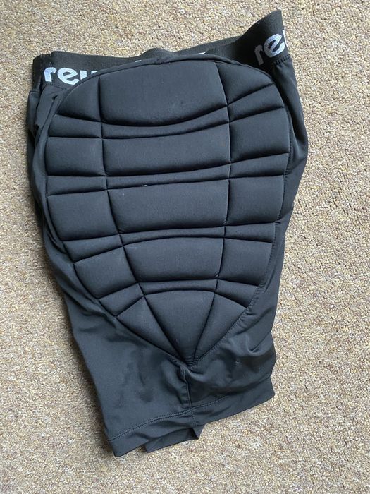 Spodenki bramkarskie