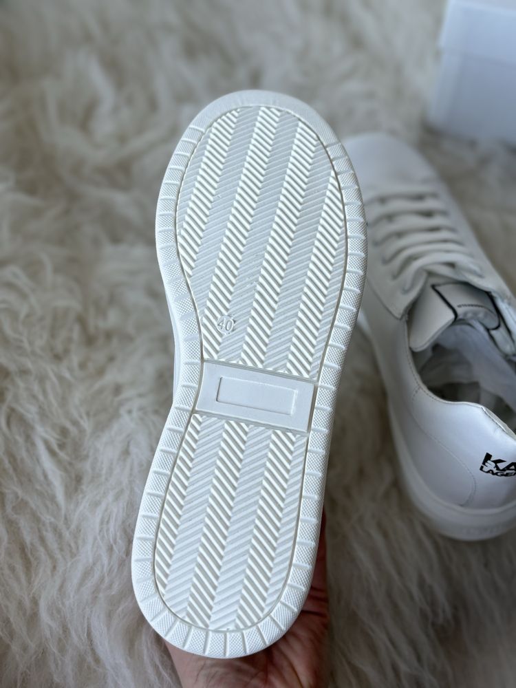 Білі шкіряні кросівки Karl Lagerfeld