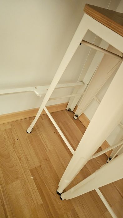 Mesa Alta com Tampo Tipo Bambu 140x75cm