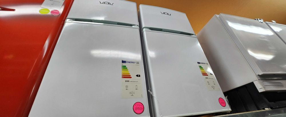 JANKI, ul. WSPÓLNA 6 Lodówka 85cm z oddzielnym zamrażalnikiem HIT