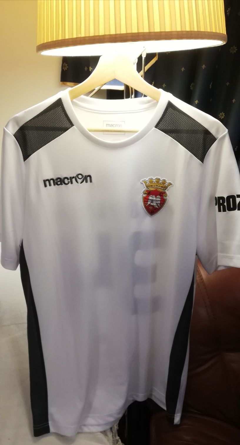 Camisola oficial do Penafiel mais caschecol