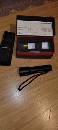 Latarka Led lenser p7