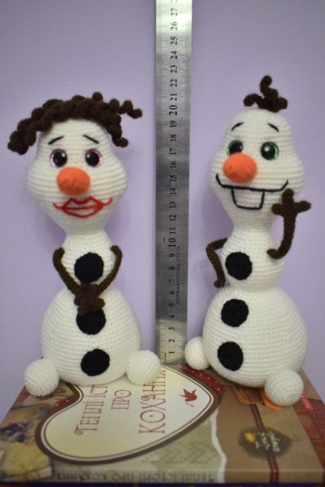 сніговик Олаф + С'юзі - м'які іграшки в'язані гачком (amigurumi)