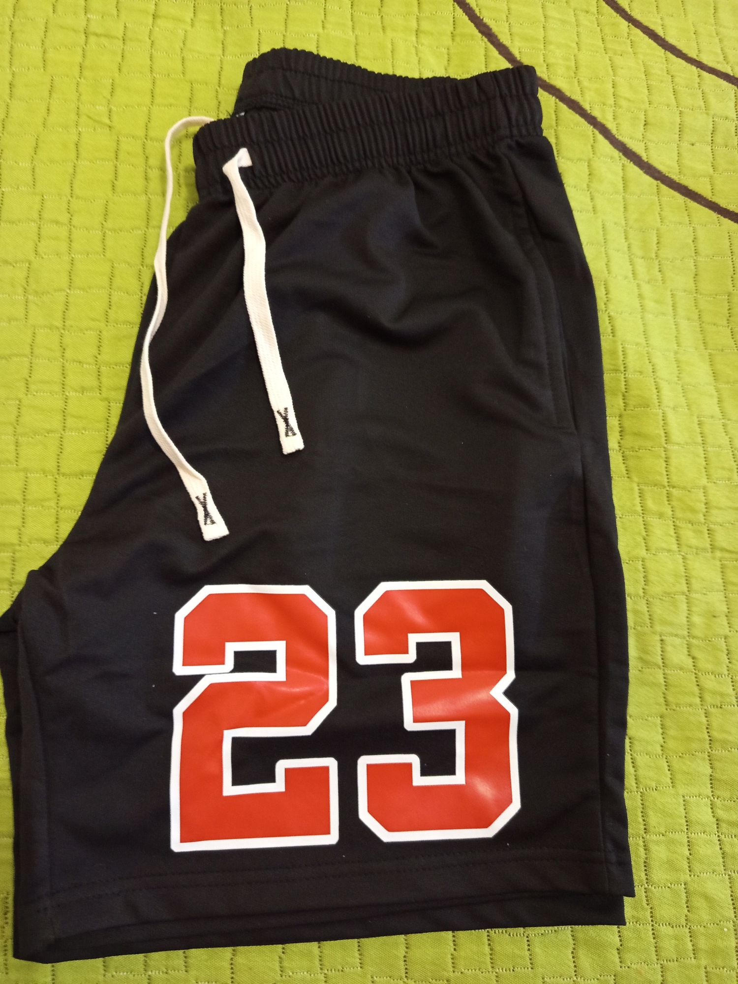 Conjunto para homem.