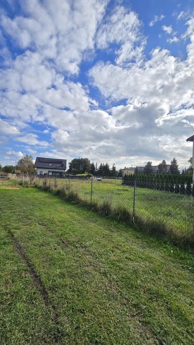 Działka budowlana w Lędzinach- media, ogrodzenie