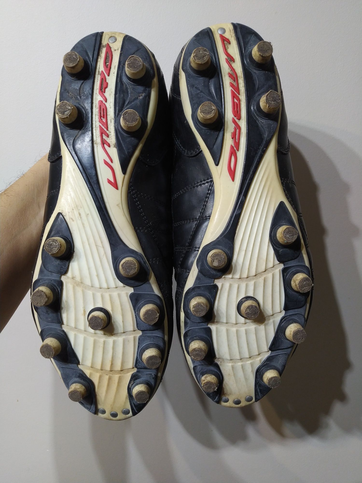 Umbro buty sportowe korki piłkarskie