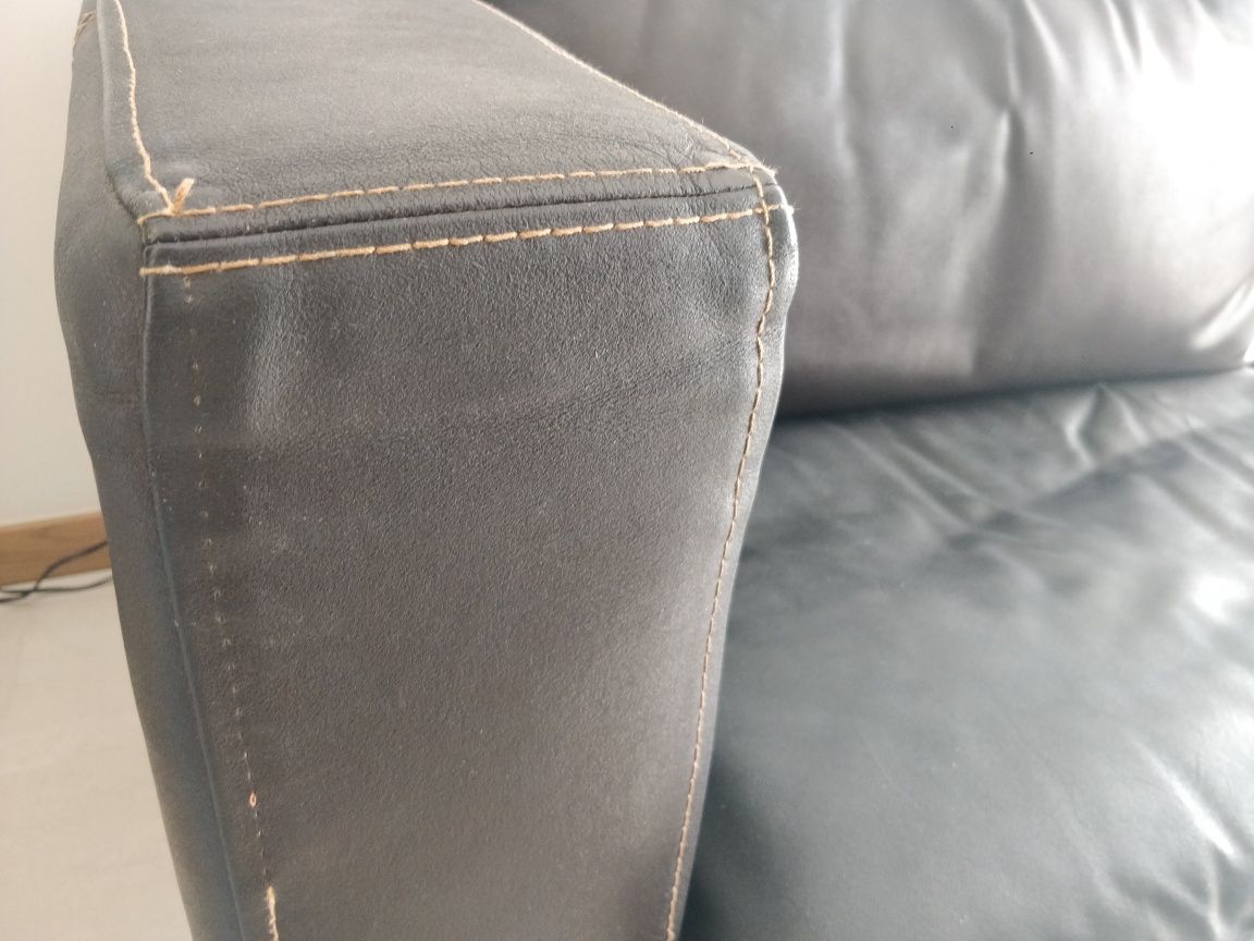 Vendo Sofa usado, em pele vegetal