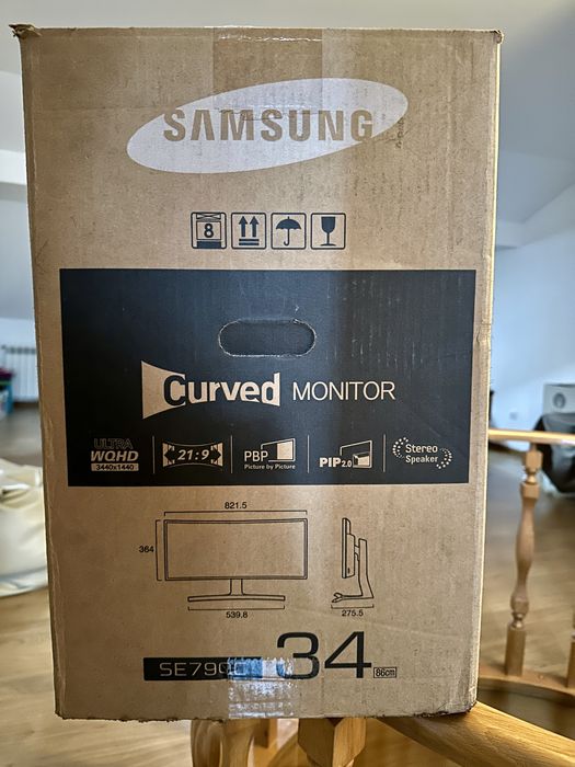 Monitor curvo “Samsung”