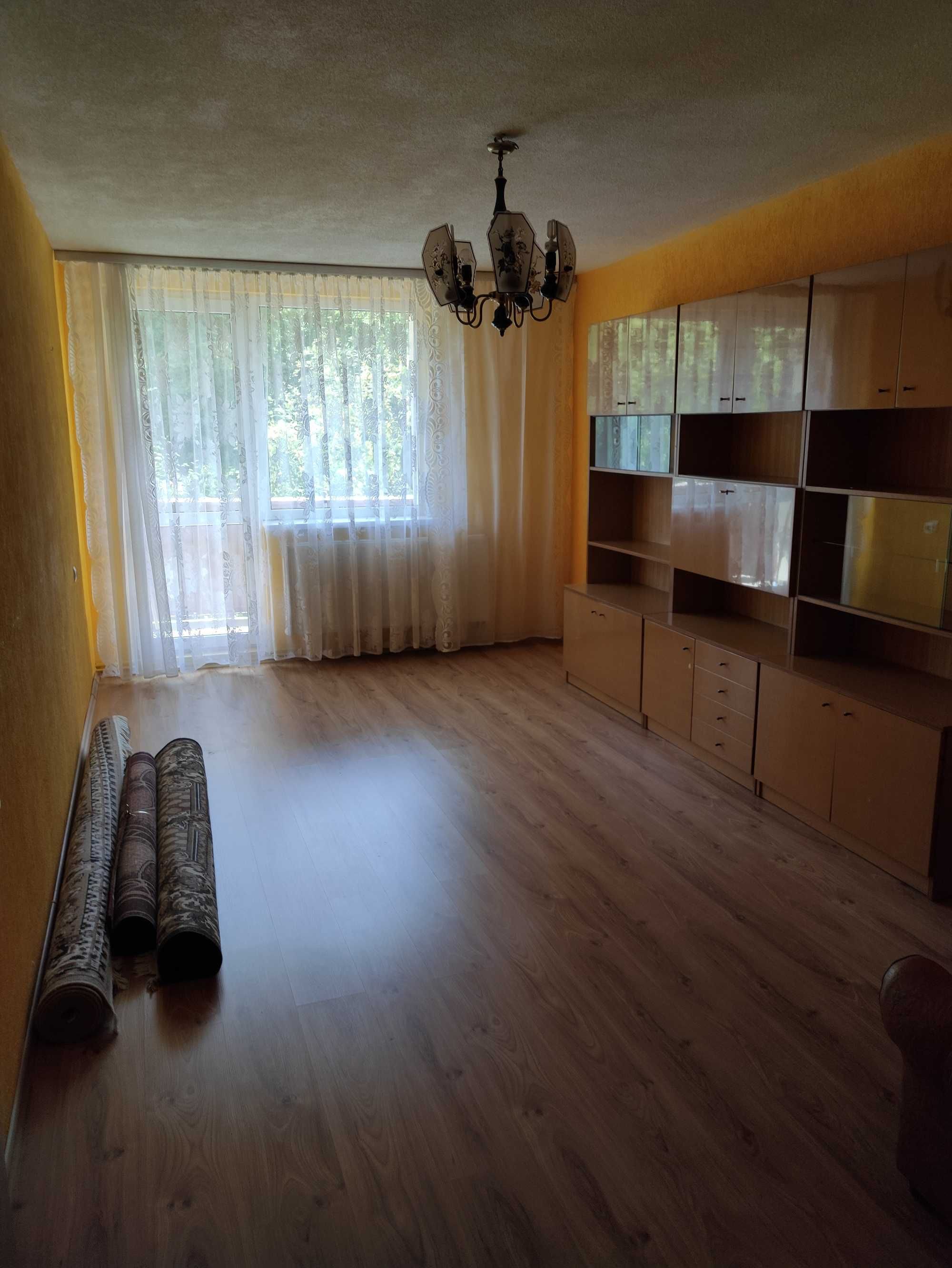 SPRZEDAM mieszkanie 3 pokojowe