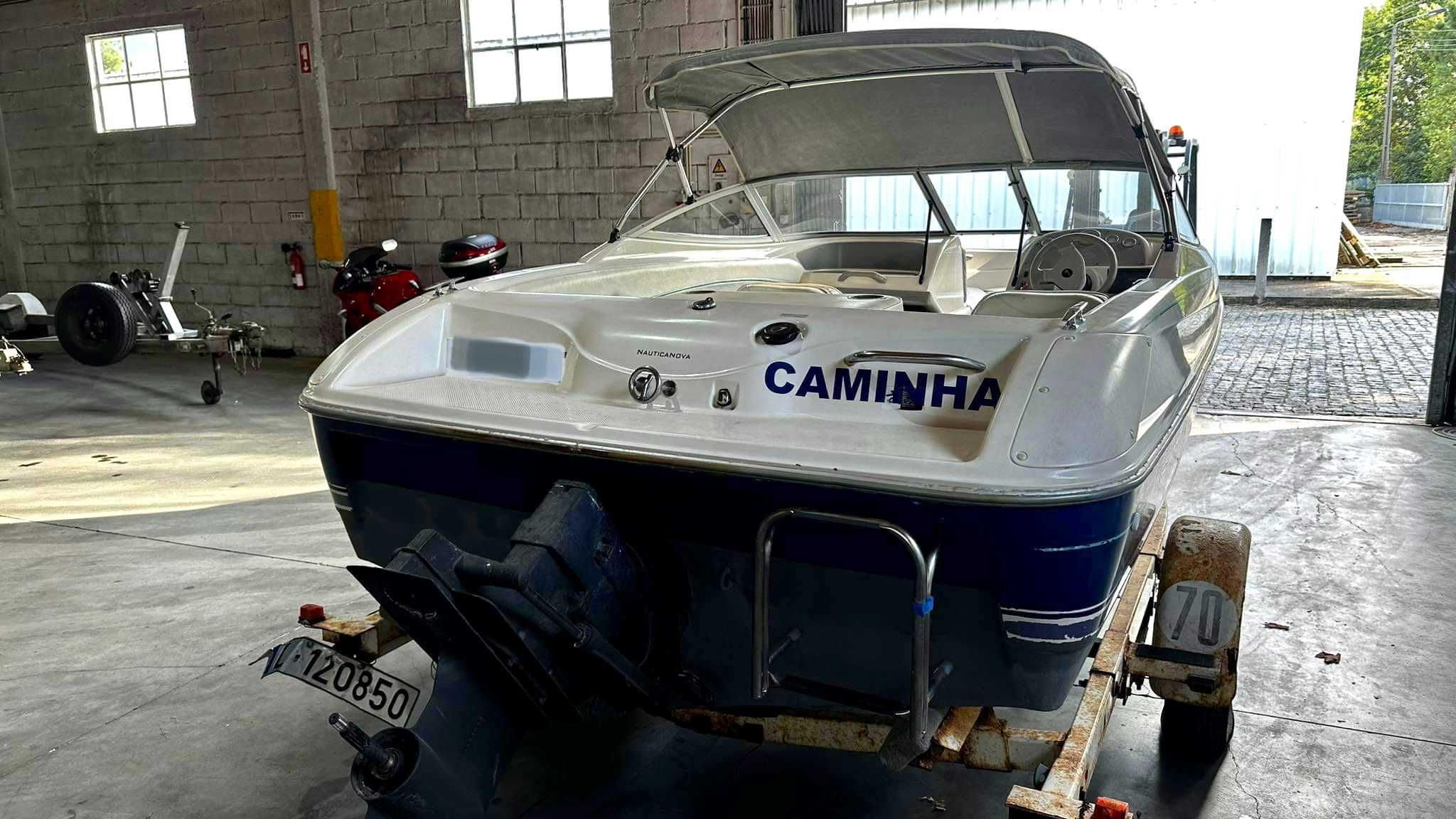 Barco Bayliner Capri 1750LS + Atrelado