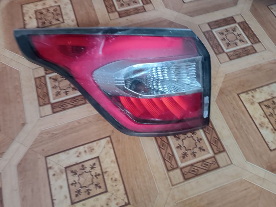 Фара задняя левая Форд Эскейп