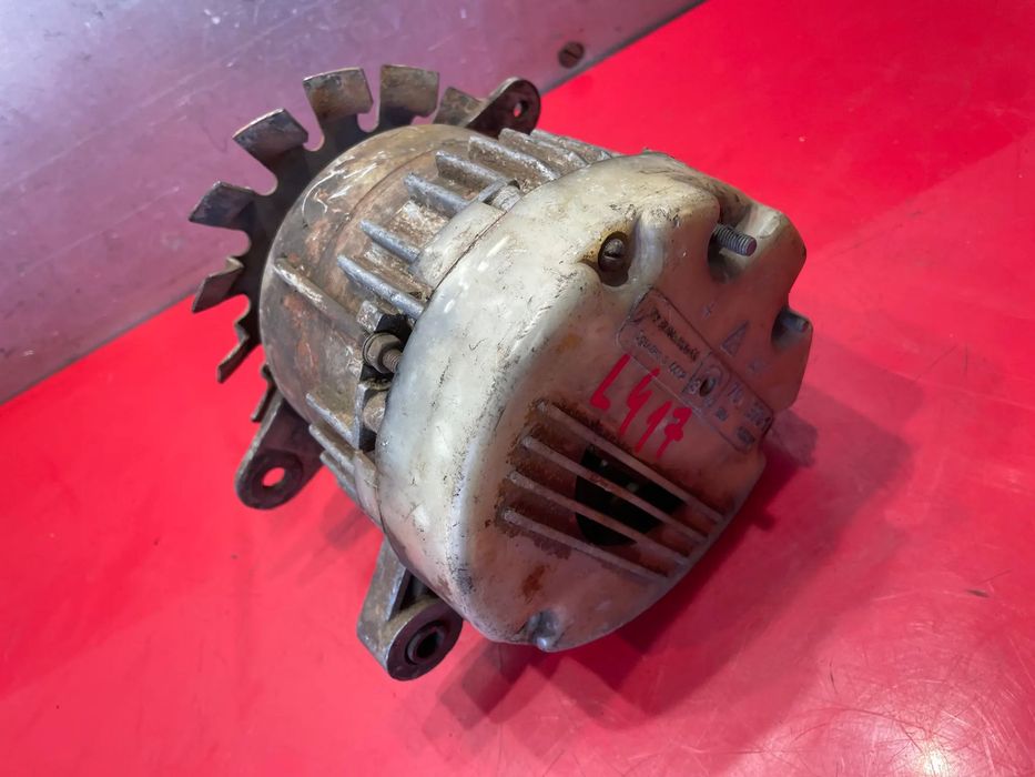 ZSRR ALTERNATOR 37.003.1364-88